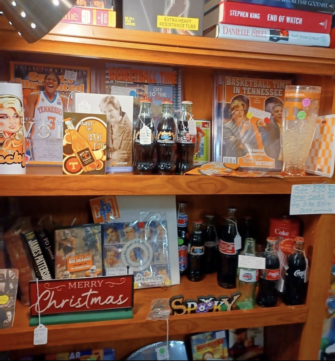 Tennessee sports memorabilia and vintage collectibles